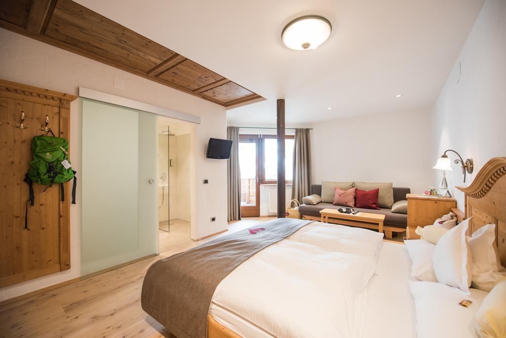 Alpenwellnesshotel St. Veit Sexten Ngoại thất bức ảnh