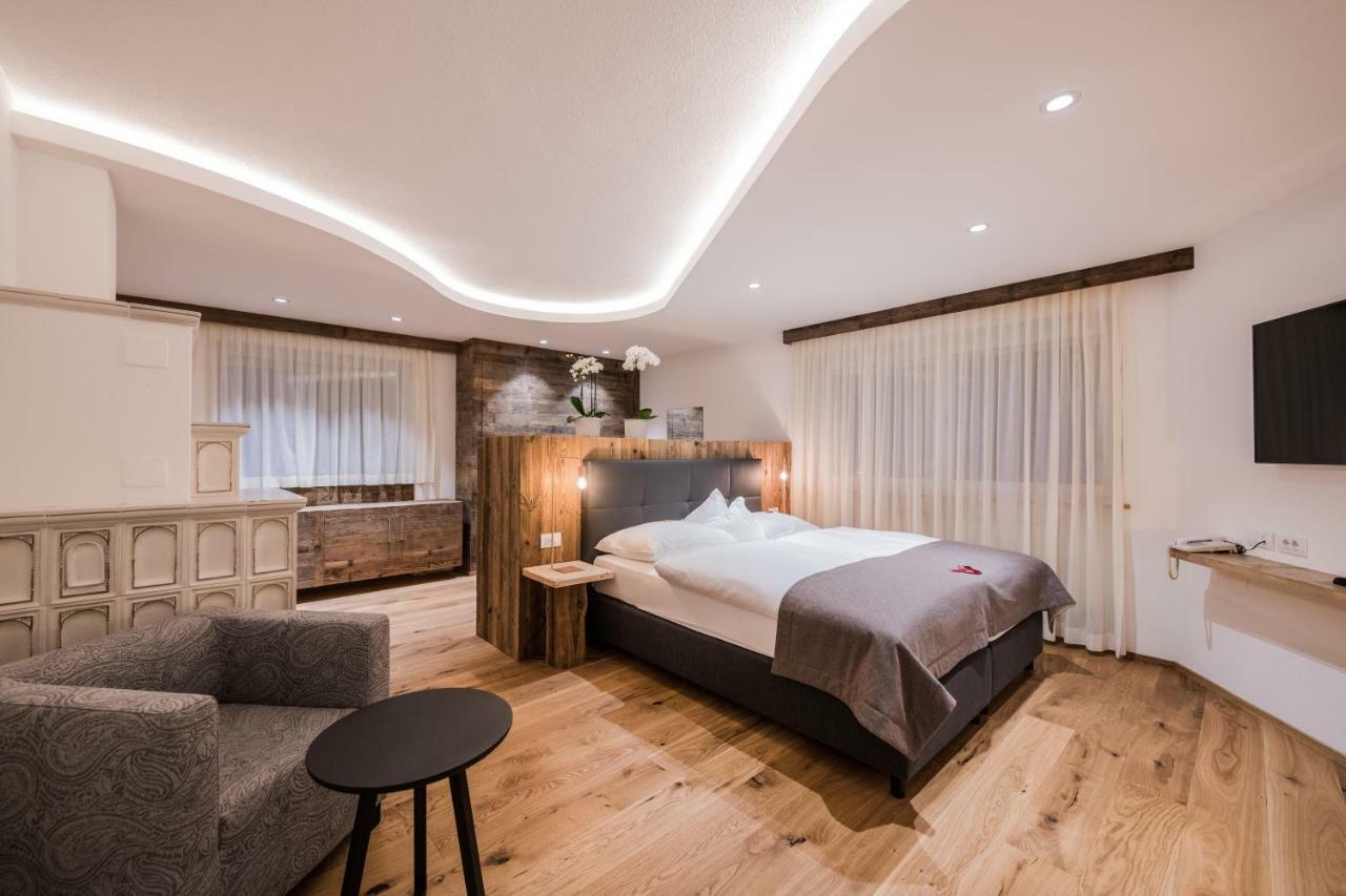 Alpenwellnesshotel St. Veit Sexten Ngoại thất bức ảnh