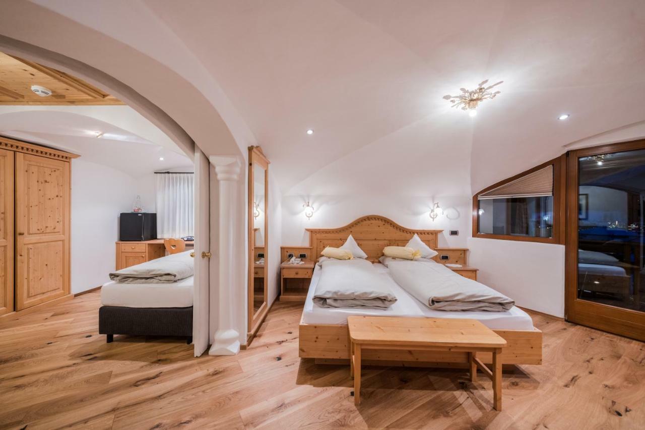Alpenwellnesshotel St. Veit Sexten Ngoại thất bức ảnh