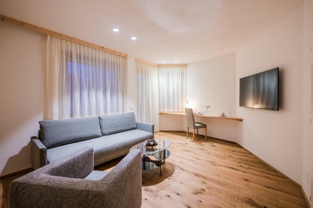 Alpenwellnesshotel St. Veit Sexten Ngoại thất bức ảnh