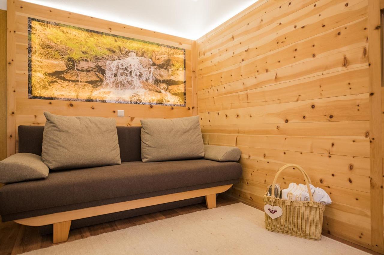 Alpenwellnesshotel St. Veit Sexten Ngoại thất bức ảnh